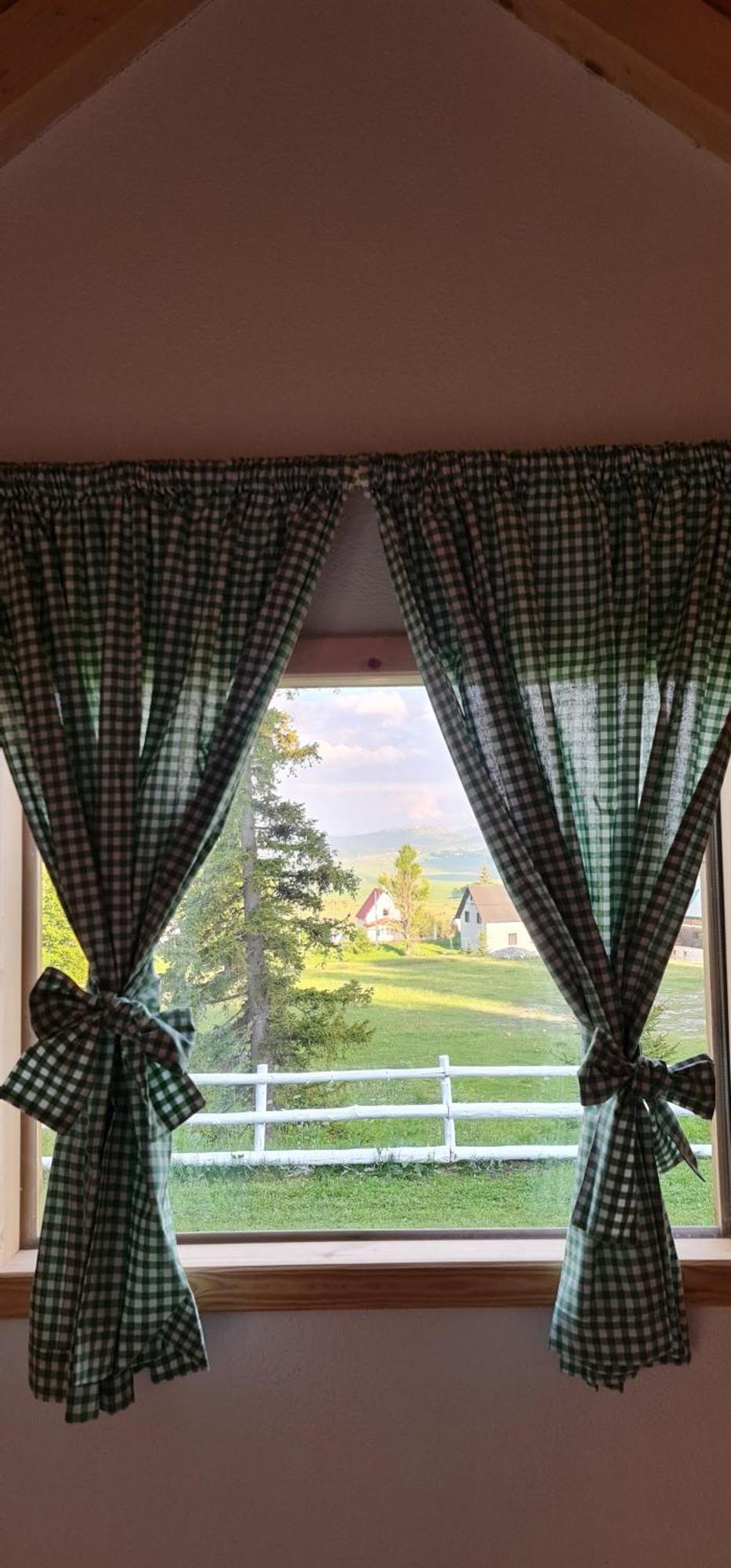 Razvrsje Co Hotel Zabljak  Bilik gambar
