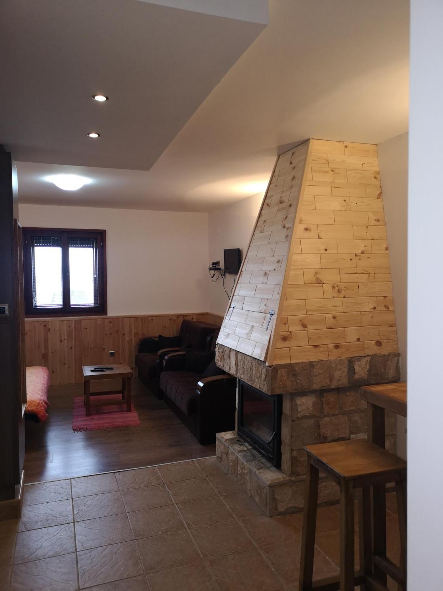 Razvrsje Co Hotel Zabljak  Bilik gambar