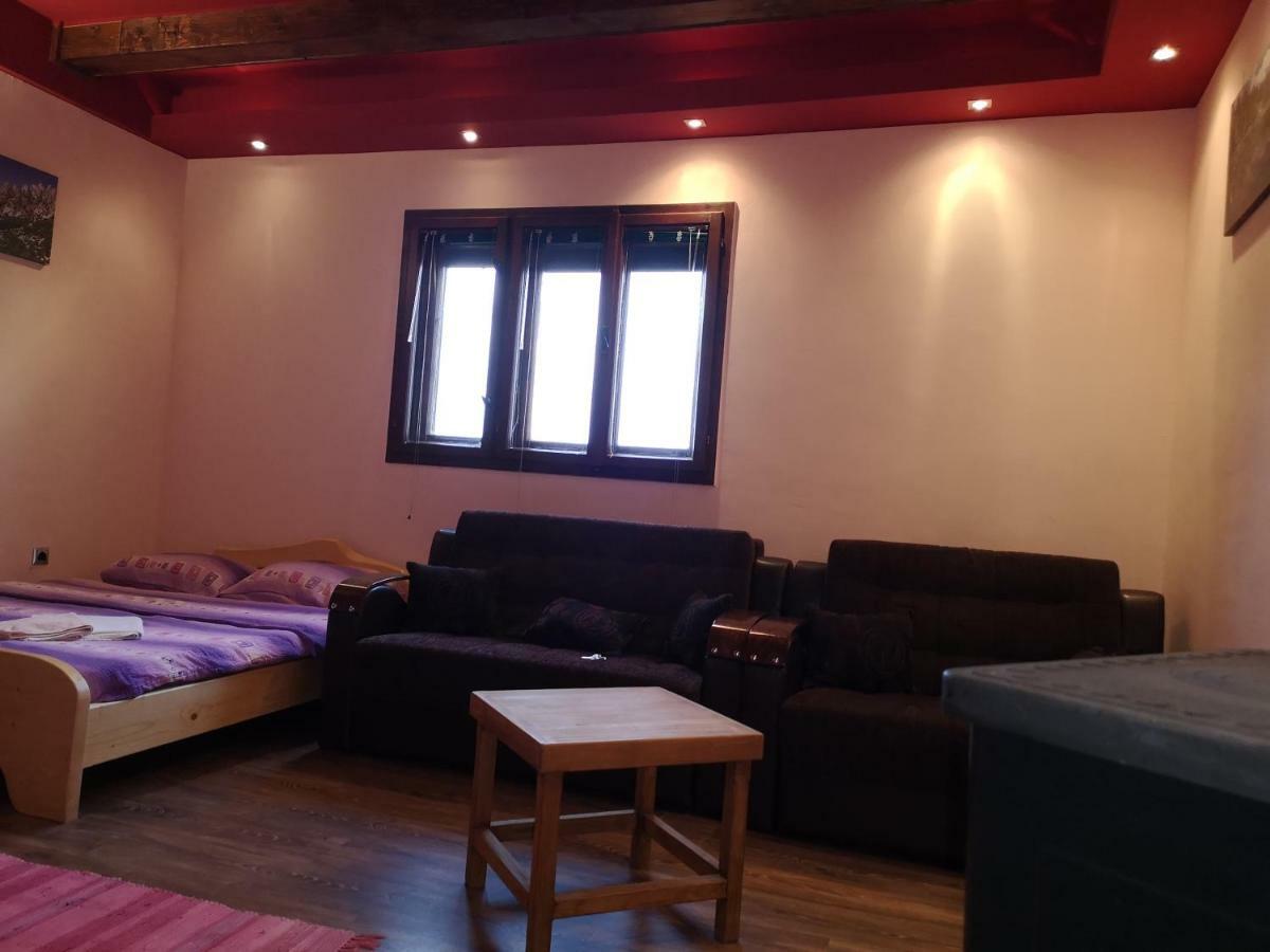 Razvrsje Co Hotel Zabljak  Luaran gambar